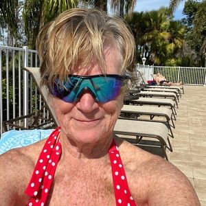 Meet your Posher, Beverly